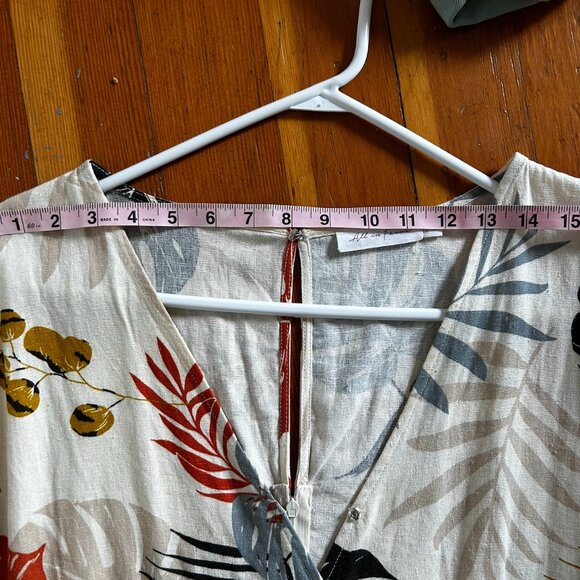 All In Favor Tropical Print Romper – Size Large | Nordstrom | Short Sleeve Wrap - Picture 5 of 6